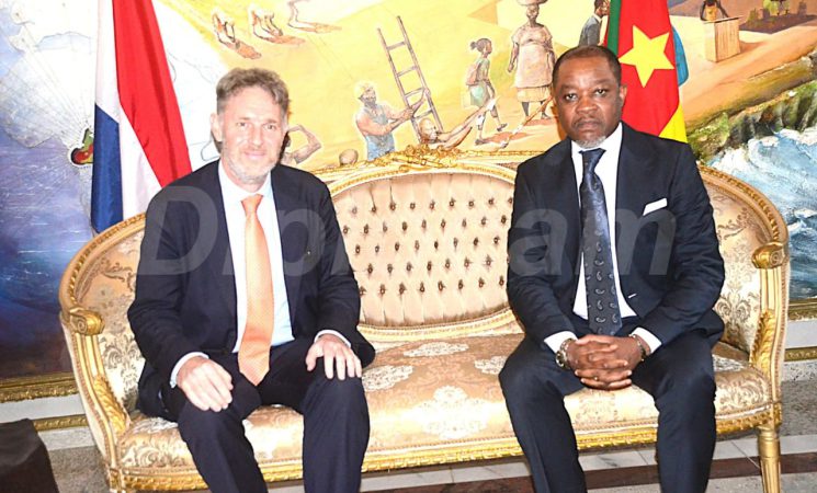 (Français) AUDIENCE ACCORDEE A S.E. JORIS JURRIENS, AMBASSADEUR DU ROYAUME DES PAYS BAS AU CAMEROUN AVEC RESIDENCE A COTONOU AU BENIN PAR LE SECRETAIRE GENERAL