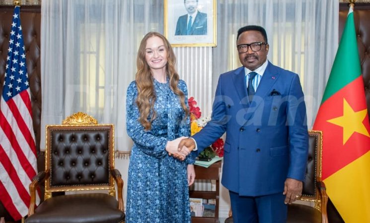 COOPERATION CAMEROUN – USA : Madame Sarah TROUTMAN AU MINREX